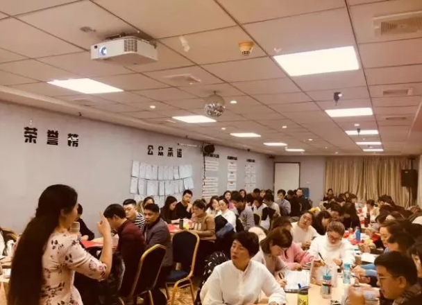 眼镜店培训,眼镜店经营管理,视光培训 眼镜店培训,眼镜店经营管理,视光培训